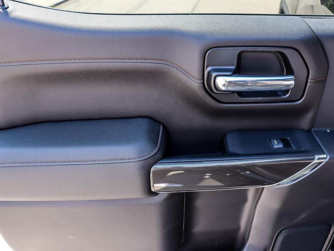 2022 GMC Sierra 1500 Limited AT4 Photo