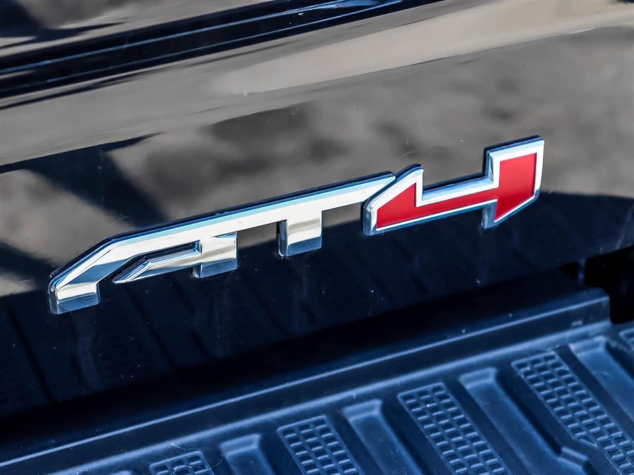 2022 GMC Sierra 1500 Limited AT4 Photo