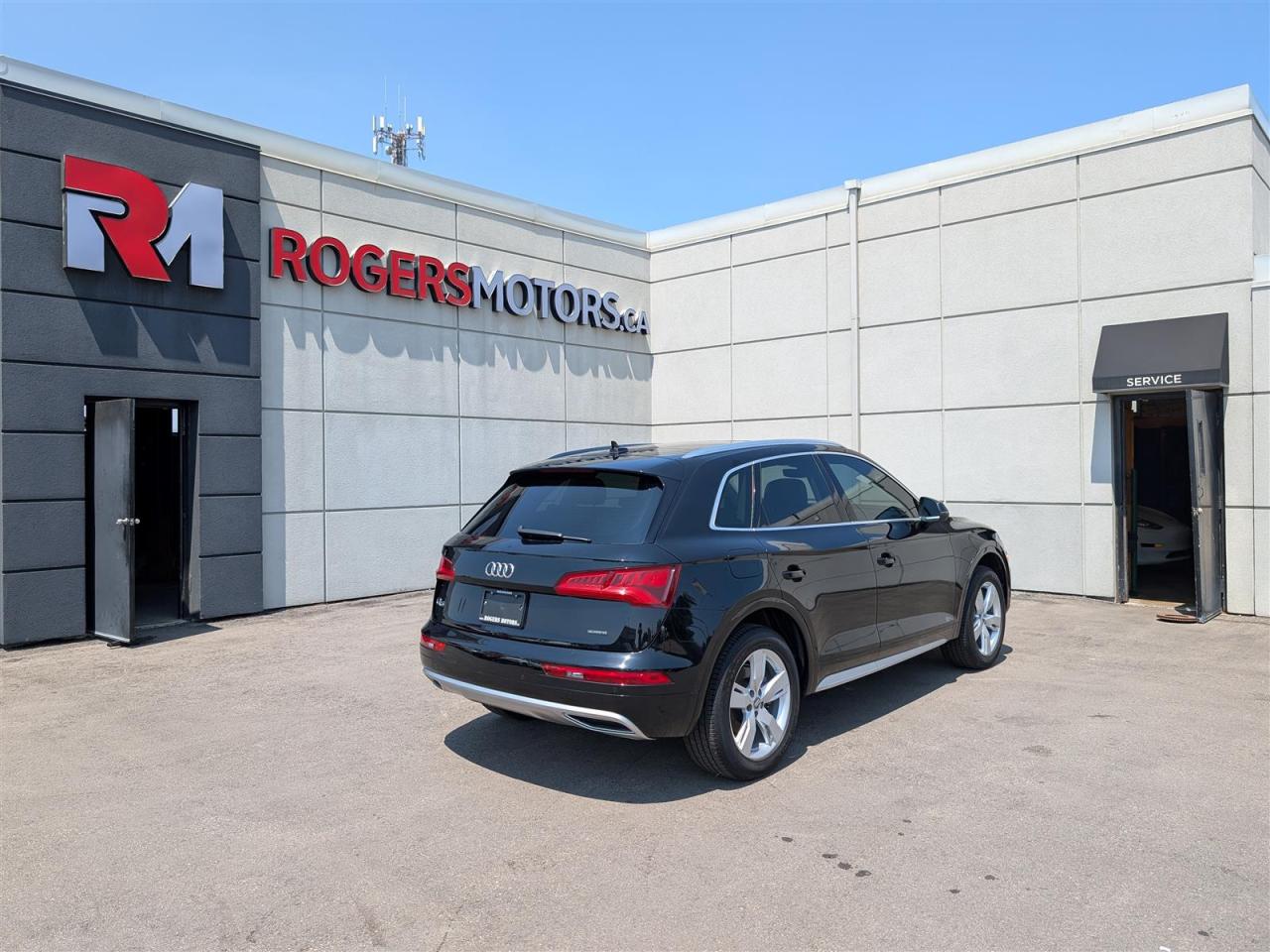 2020 Audi Q5 TECHNIK - NAVI - PANO ROOF - 360 CAMERA