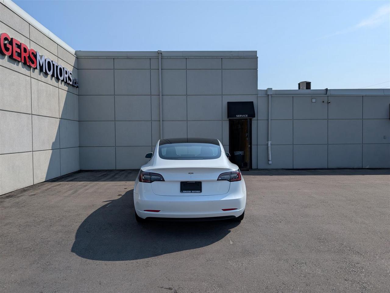 2022 Tesla Model 3 STANDARD