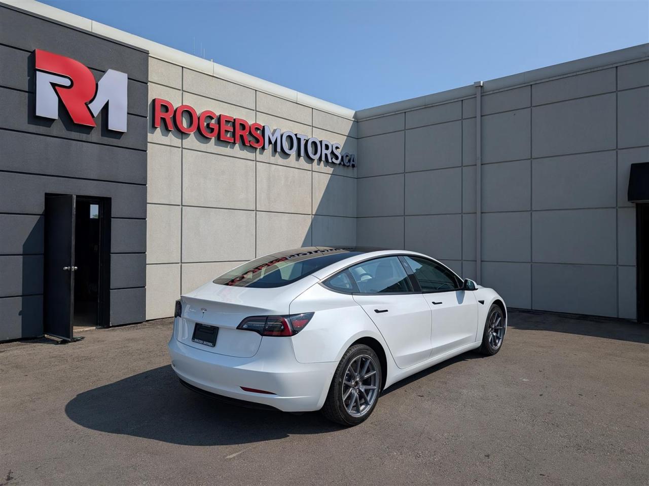 2022 Tesla Model 3 STANDARD