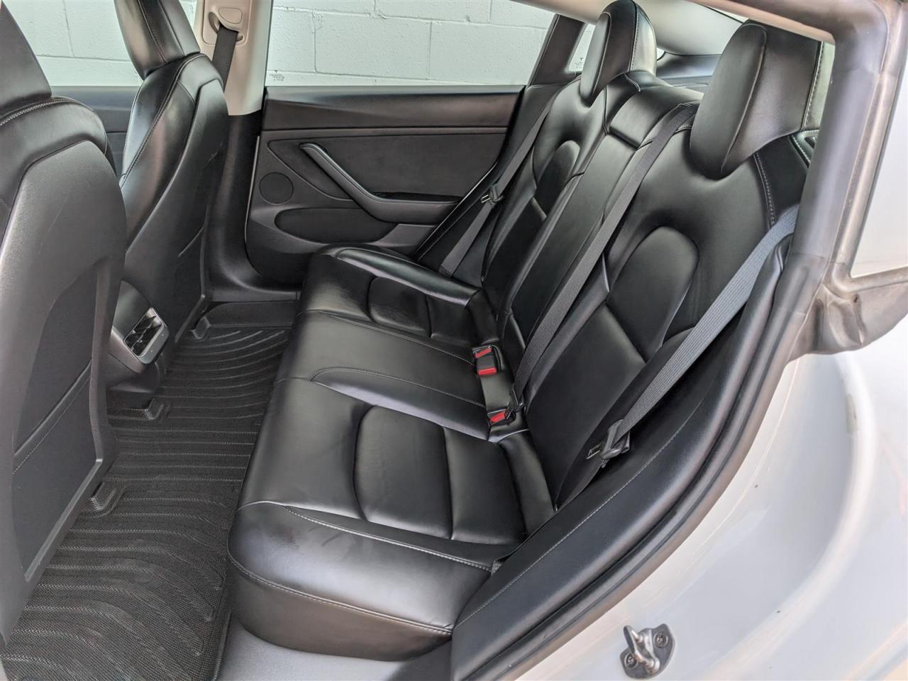 2022 Tesla Model 3 STANDARD