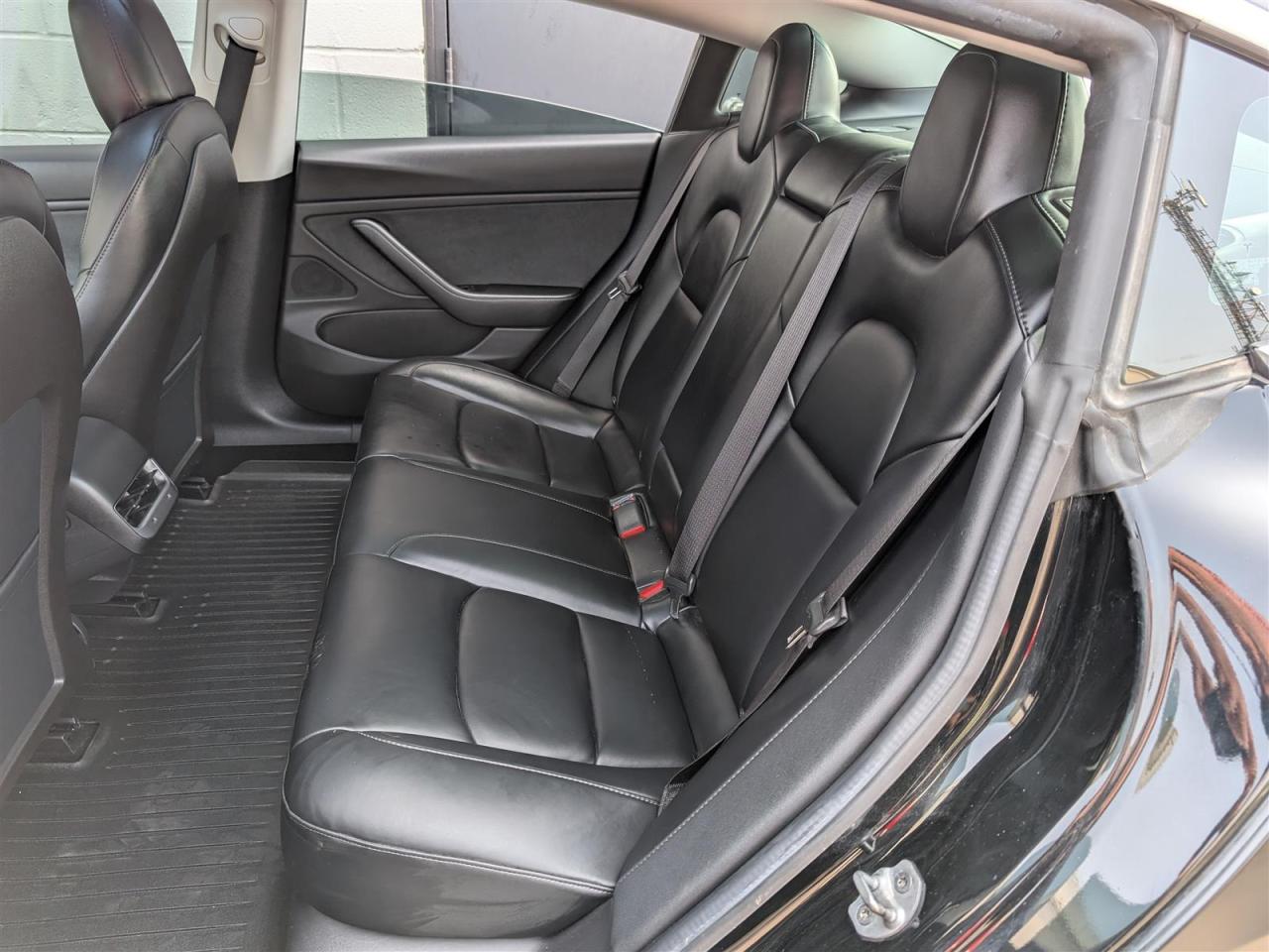 2020 Tesla Model 3 LONG RANGE AWD - DUAL MOTOR - WRAPPED