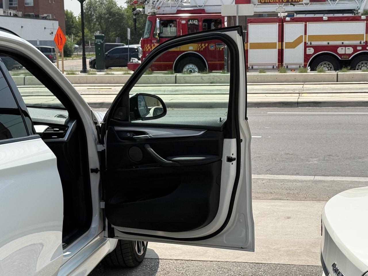 2018 BMW X5 //M SPORT | PANO | HARMAN KARDON | LOADED - Photo #28
