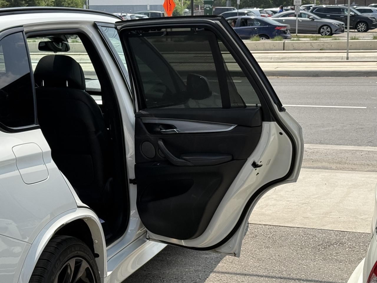 2018 BMW X5 //M SPORT | PANO | HARMAN KARDON | LOADED - Photo #30