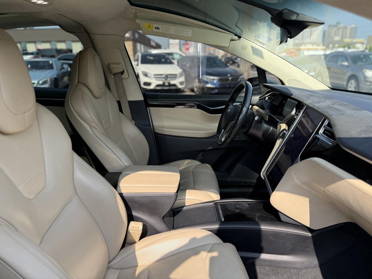 2017 Tesla Model X 90D | STANDARD CONNECTIVITY | AUTOPILOT | LOADED - Photo #26