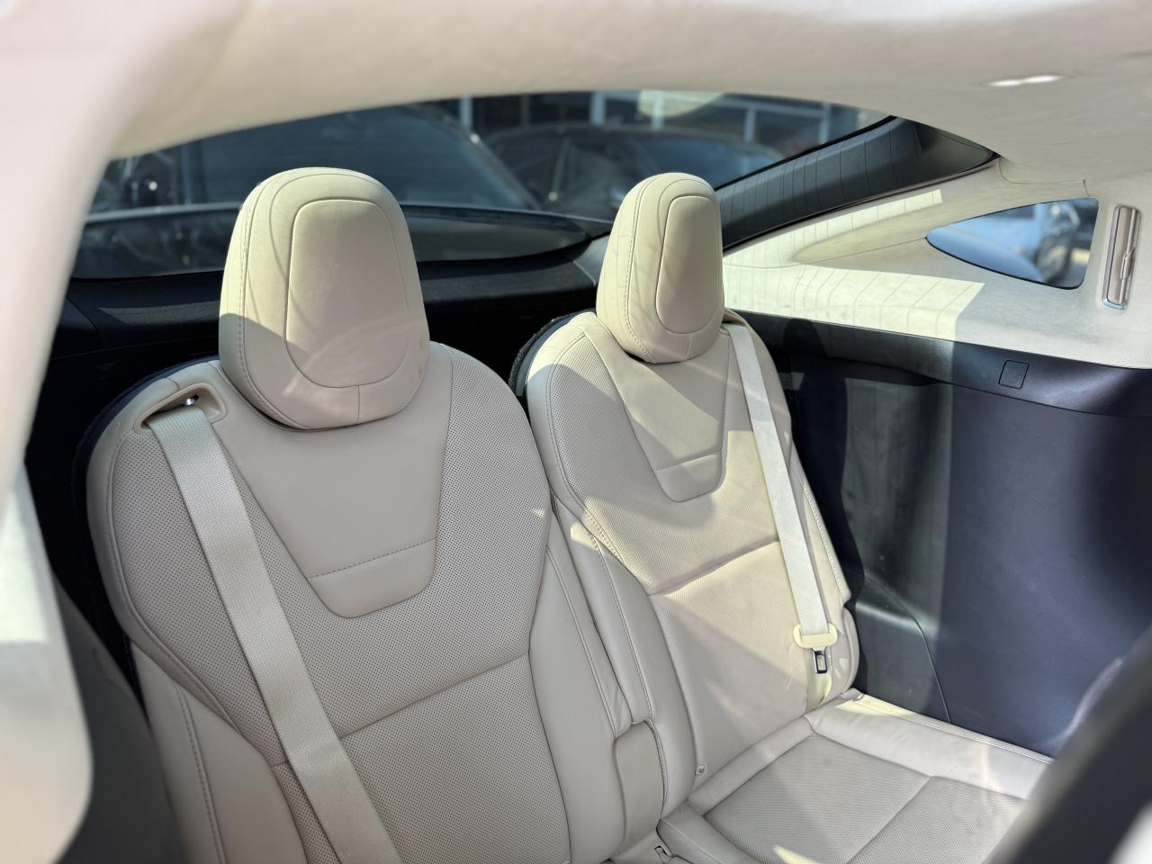 2017 Tesla Model X 90D | STANDARD CONNECTIVITY | AUTOPILOT | LOADED - Photo #31