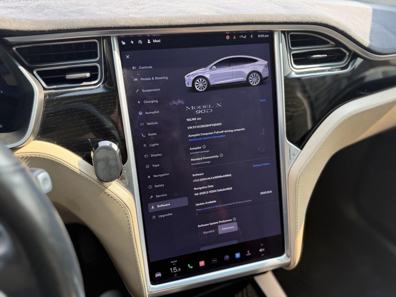 2017 Tesla Model X 90D | STANDARD CONNECTIVITY | AUTOPILOT | LOADED - Photo #36