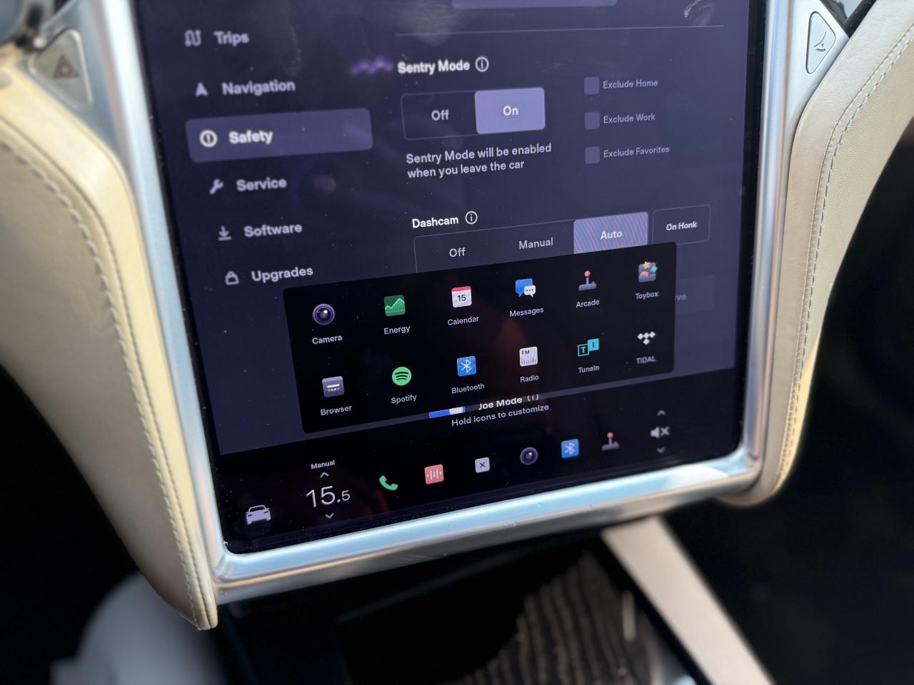 2017 Tesla Model X 90D | STANDARD CONNECTIVITY | AUTOPILOT | LOADED - Photo #37
