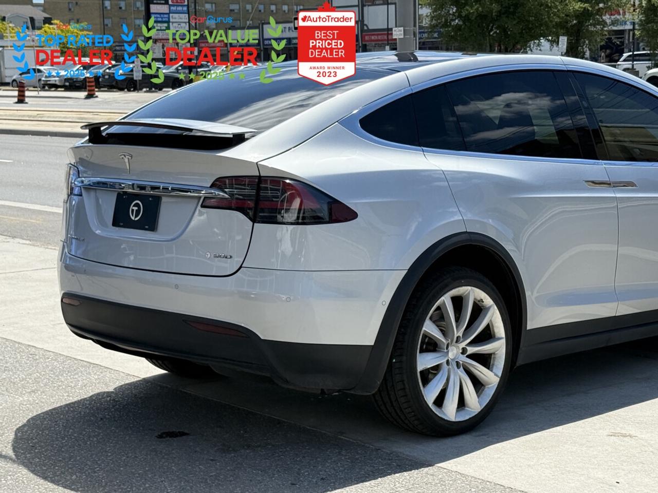 2017 Tesla Model X 90D | STANDARD CONNECTIVITY | AUTOPILOT | LOADED Photo