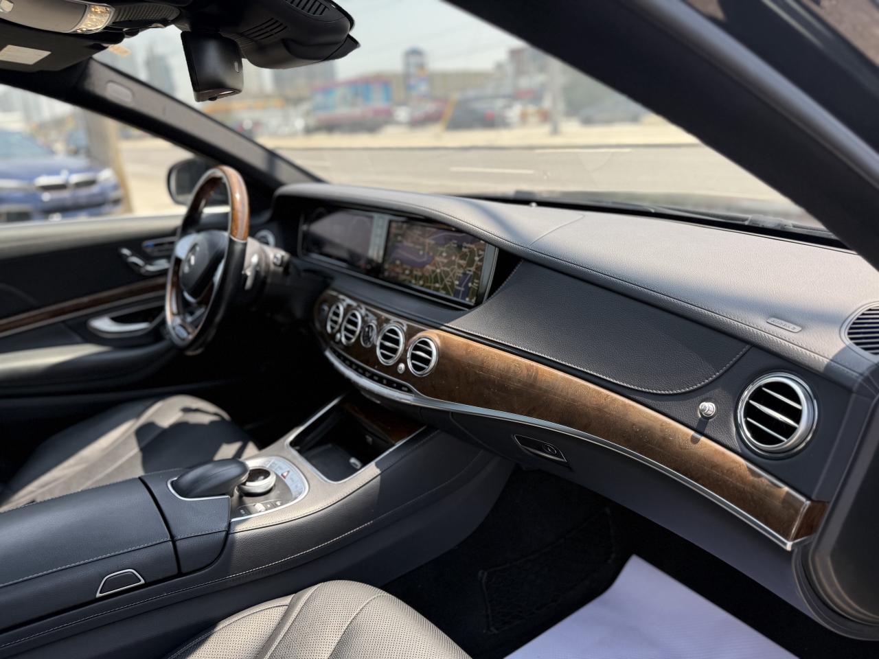 2014 Mercedes-Benz S-Class S550 LWB //AMG SPORT | LOADED | LIKE NEW - Photo #33