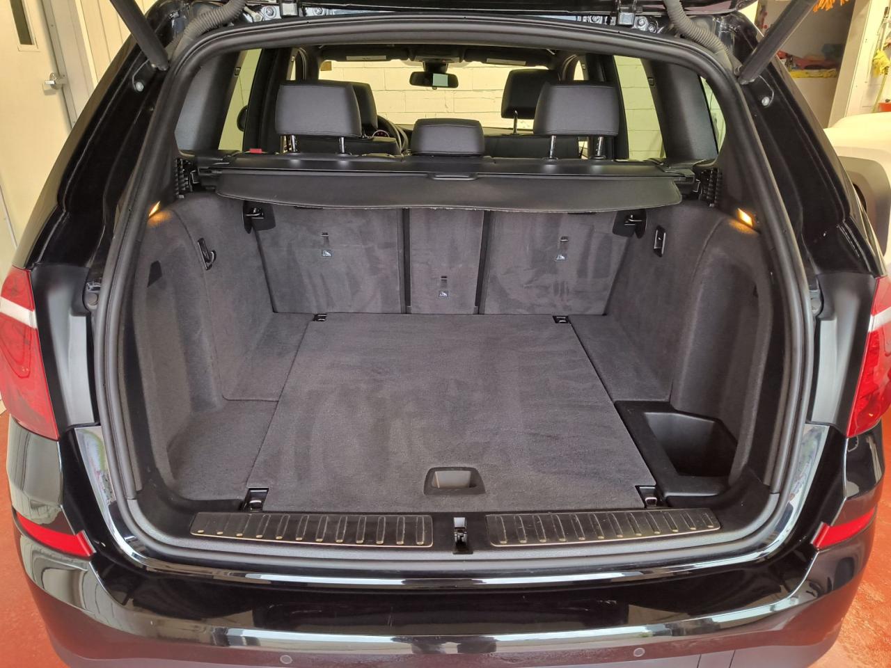 2017 BMW X3 xDrive28i Photo0