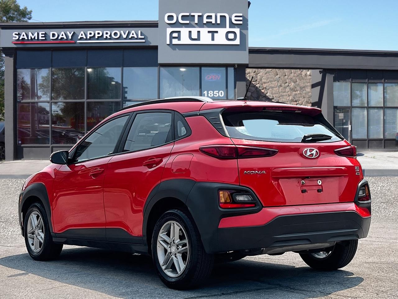 2020 Hyundai KONA Essential Photo3