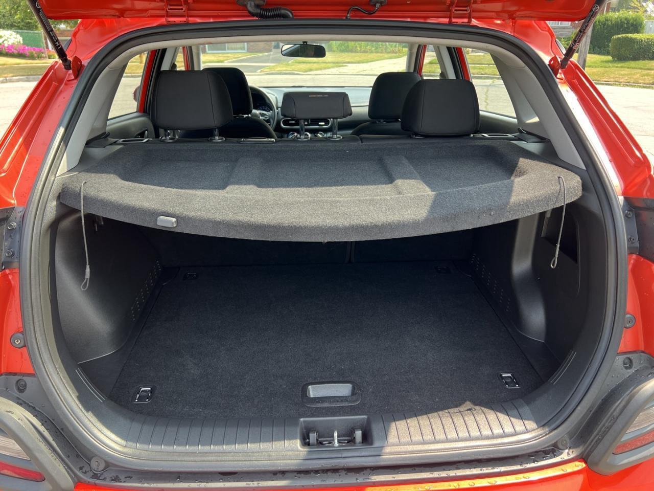 2020 Hyundai KONA 2.0L Essential AWD Photo