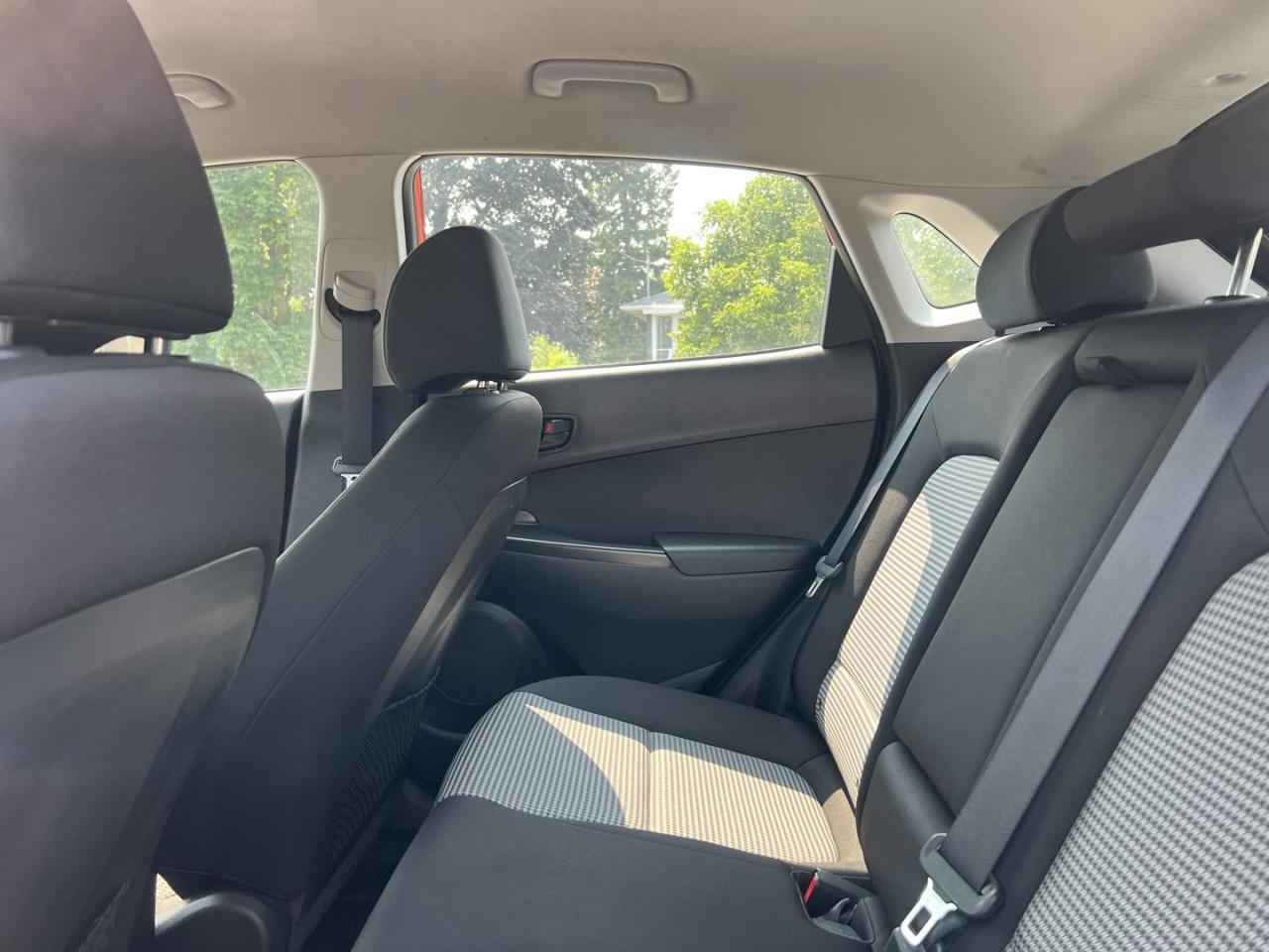 2020 Hyundai KONA 2.0L Essential AWD Photo