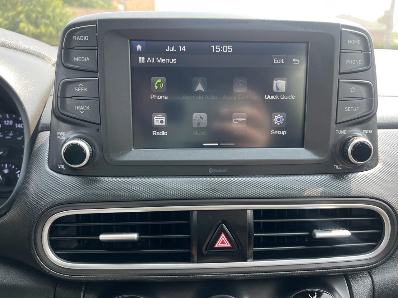 2020 Hyundai KONA 2.0L Essential AWD Photo