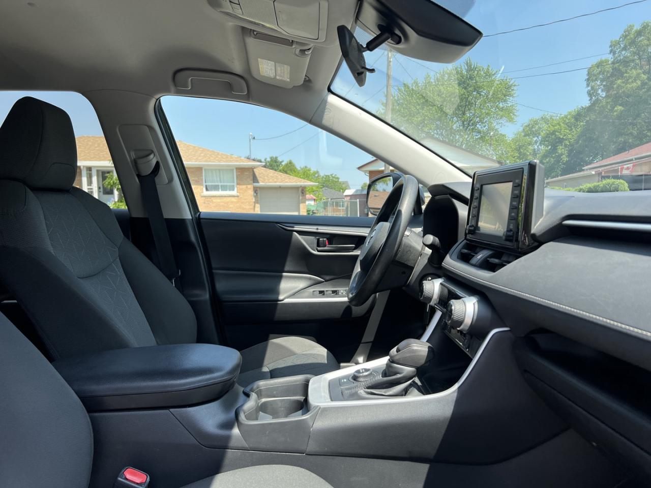 2021 Toyota RAV4 Hybrid LE AWD - Photo #14