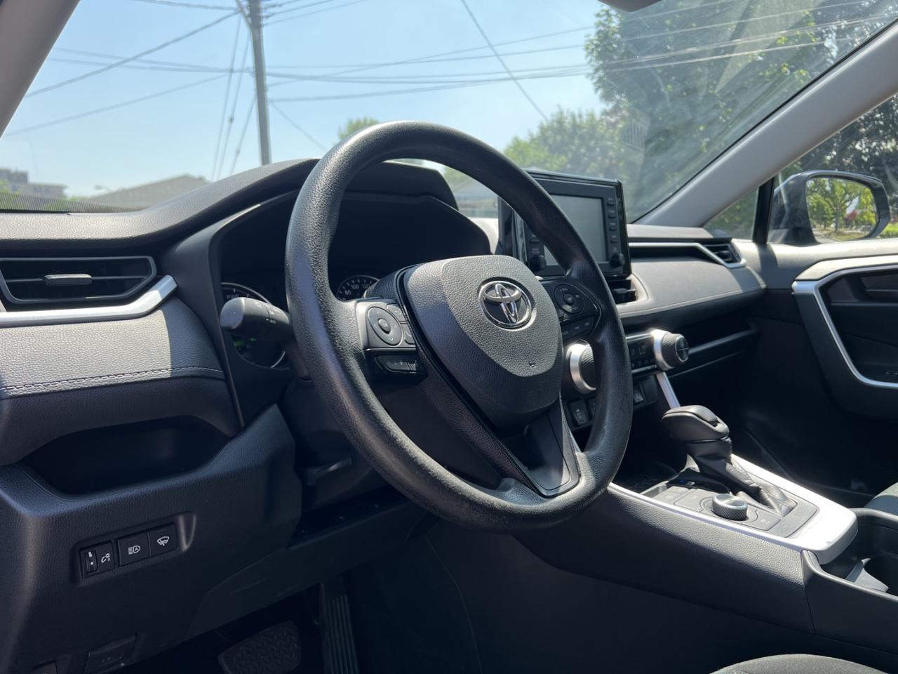 2021 Toyota RAV4 Hybrid LE AWD - Photo #18