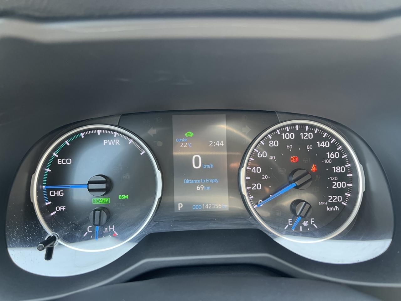 2021 Toyota RAV4 Hybrid LE AWD - Photo #19