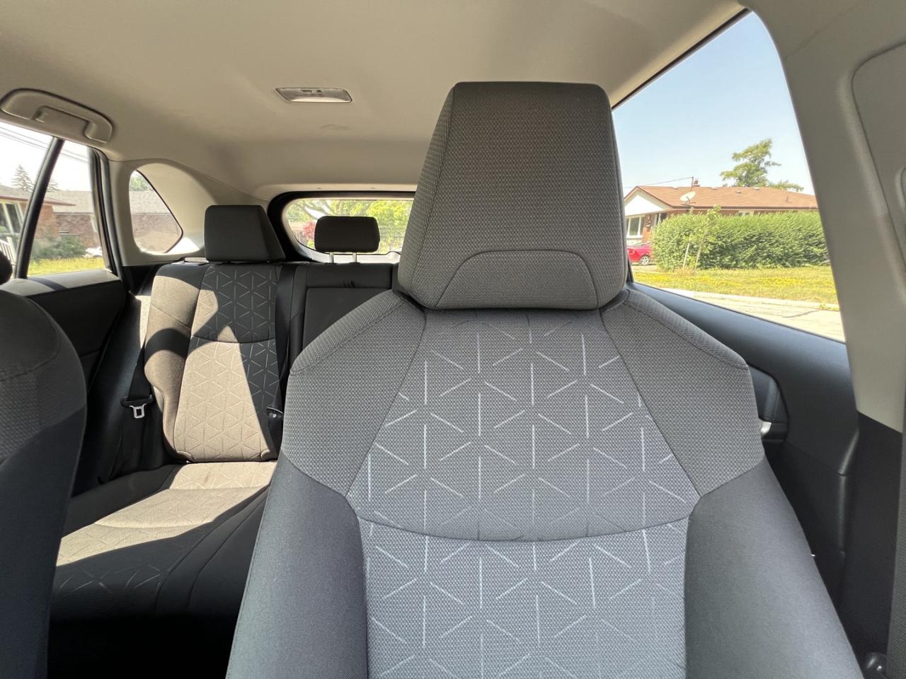 2021 Toyota RAV4 Hybrid LE AWD - Photo #27