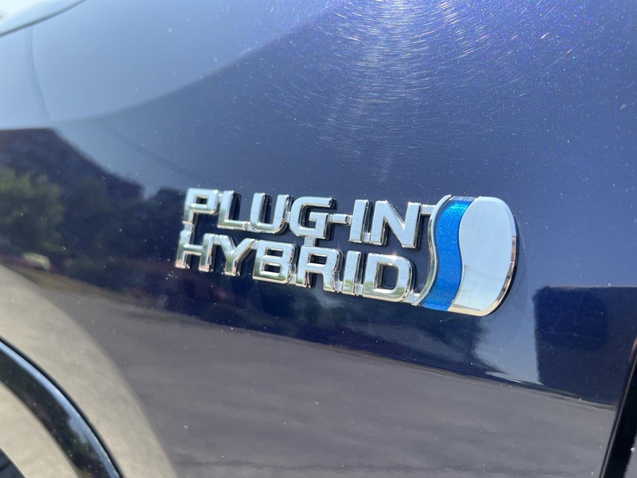 2021 Toyota RAV4 Prime XSE AWD - Photo #8