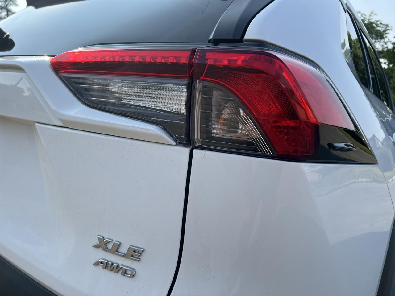 2020 Toyota RAV4 XLE AWD - Photo #7