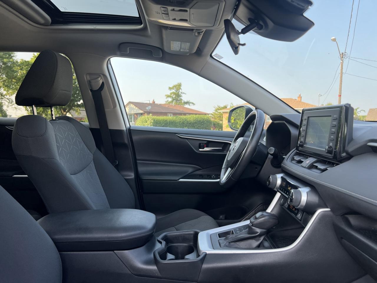 2020 Toyota RAV4 XLE AWD - Photo #11