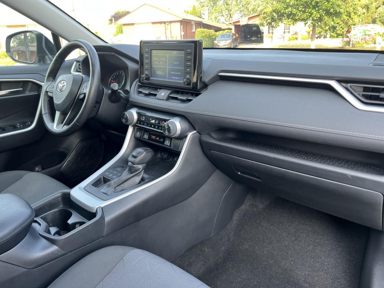 2020 Toyota RAV4 XLE AWD - Photo #12