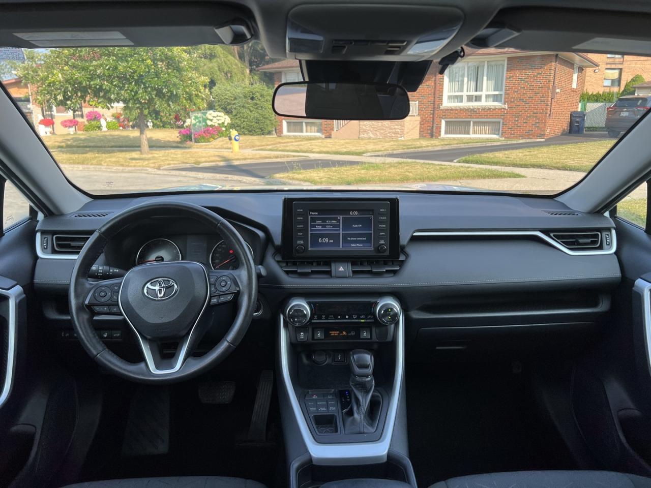 2020 Toyota RAV4 XLE AWD - Photo #14