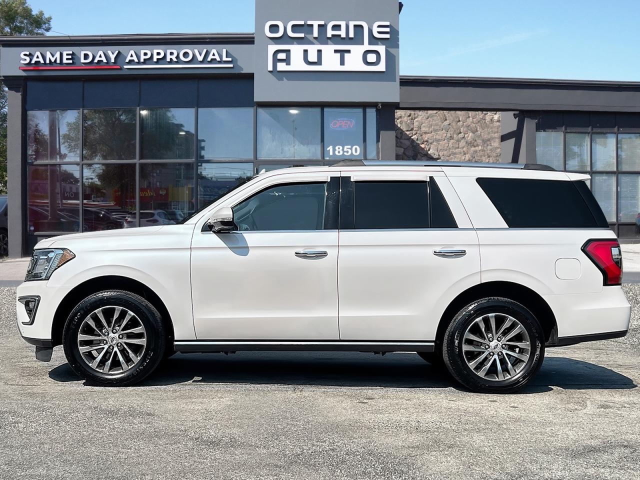 2018 Ford Expedition Limited 4WD - Photo #2