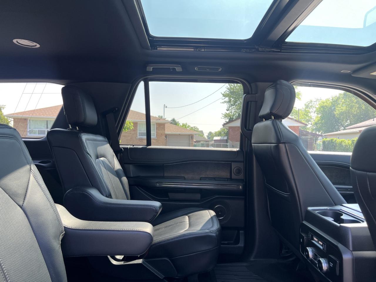 2018 Ford Expedition Limited 4WD - Photo #10