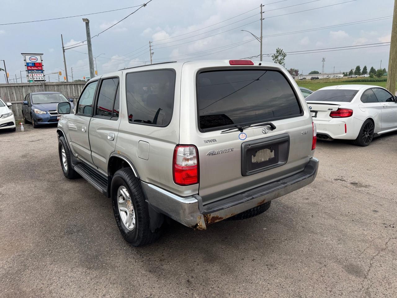 2001 Toyota 4Runner SR5 - Photo #3