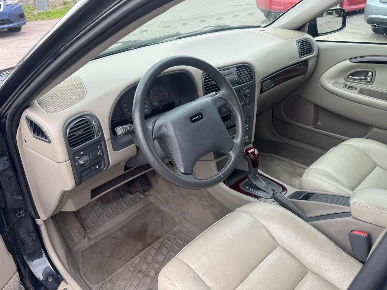 2001 Volvo S40  - Photo #10