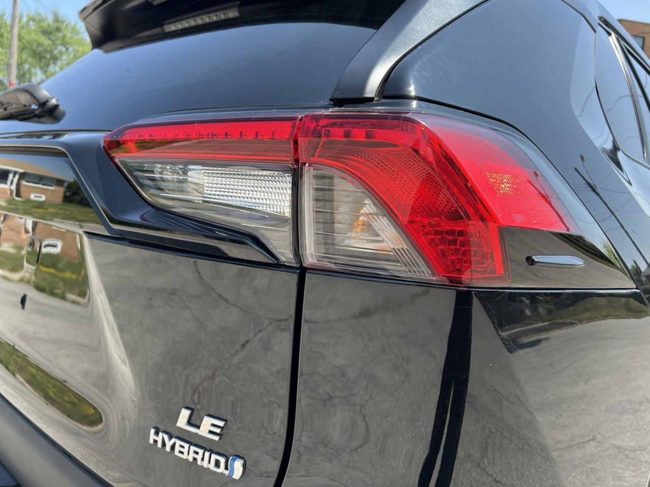 2021 Toyota RAV4 Hybrid LE AWD - Photo #7