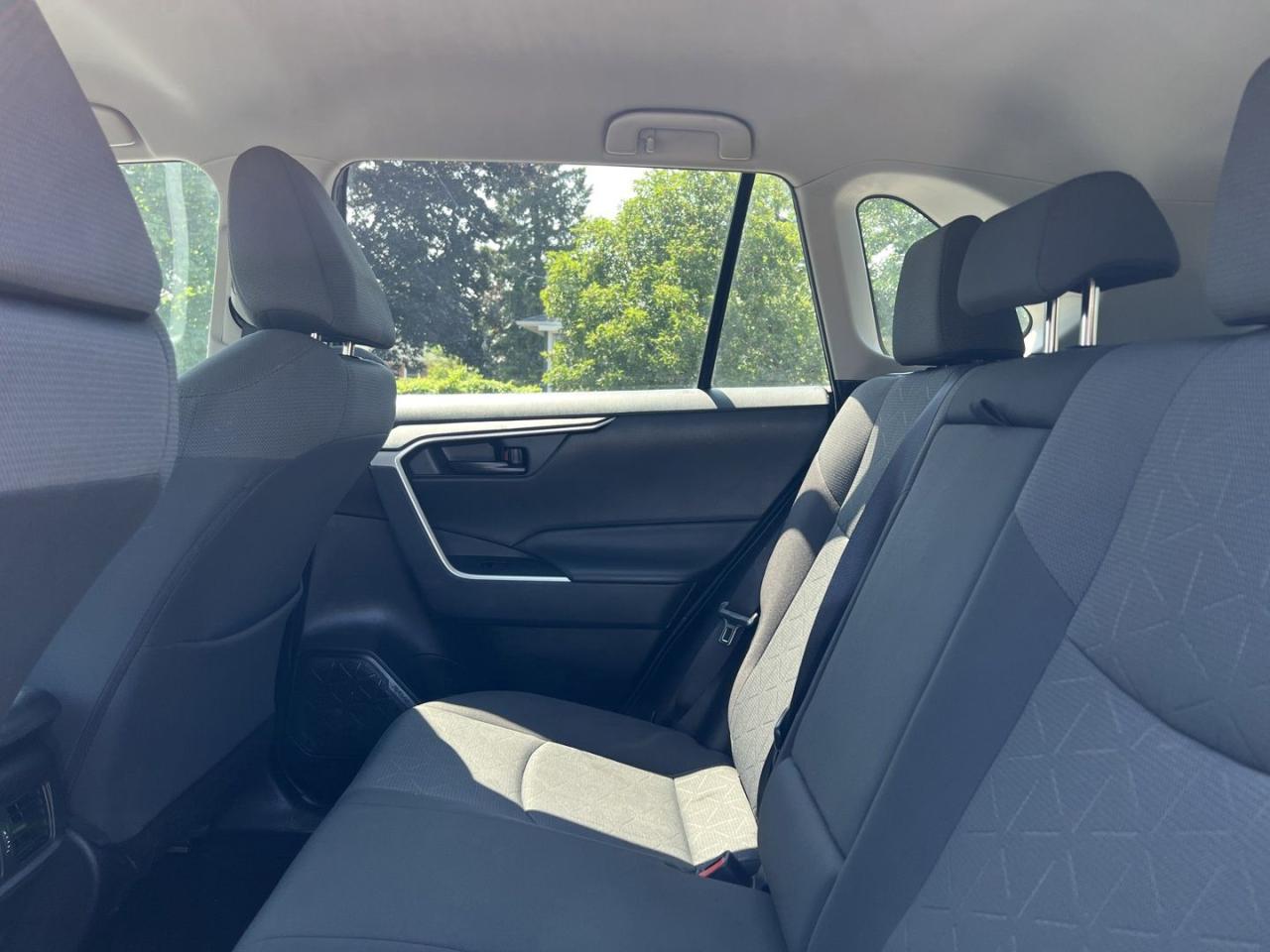 2021 Toyota RAV4 Hybrid LE AWD - Photo #16