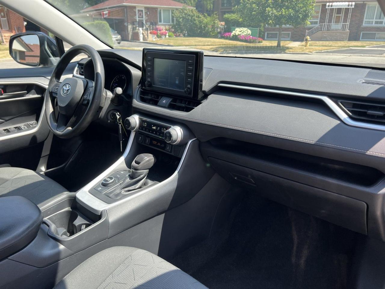 2021 Toyota RAV4 Hybrid LE AWD - Photo #15