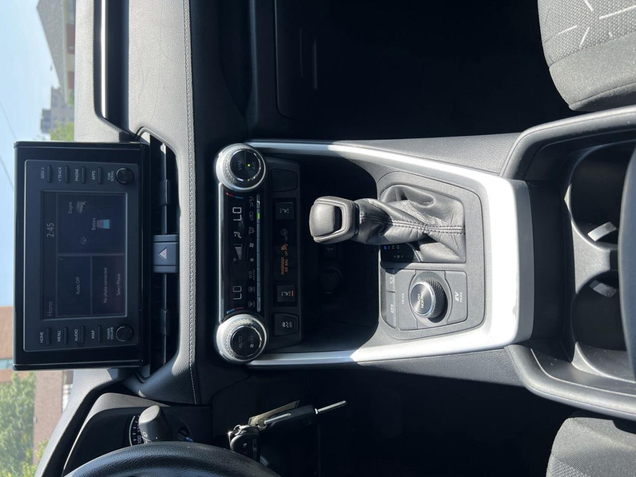 2021 Toyota RAV4 Hybrid LE AWD - Photo #24
