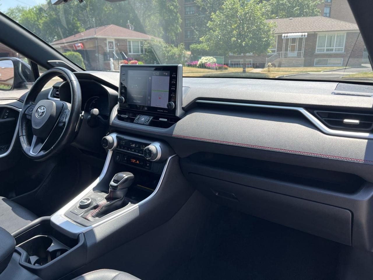 2021 Toyota RAV4 Prime XSE AWD - Photo #12