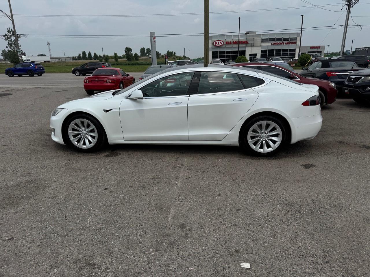 2017 Tesla Model S 75 - Photo #2