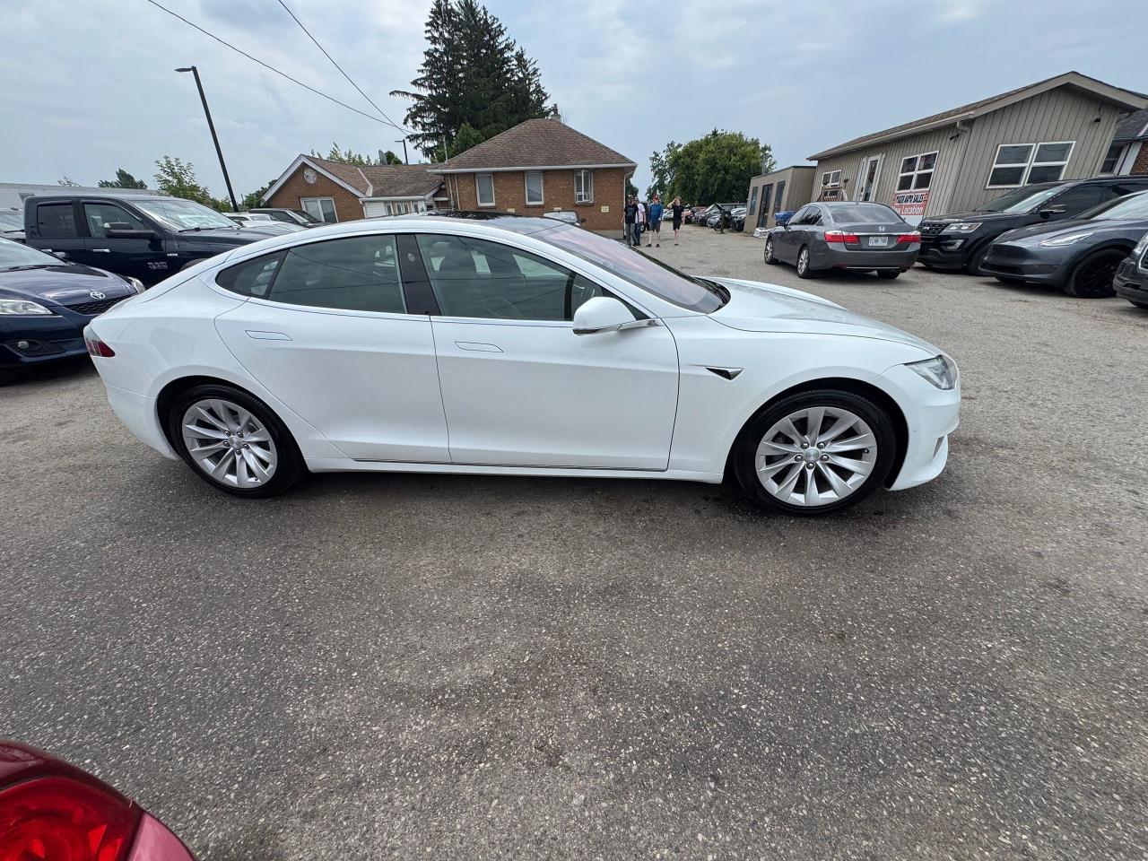 2017 Tesla Model S 75 - Photo #6