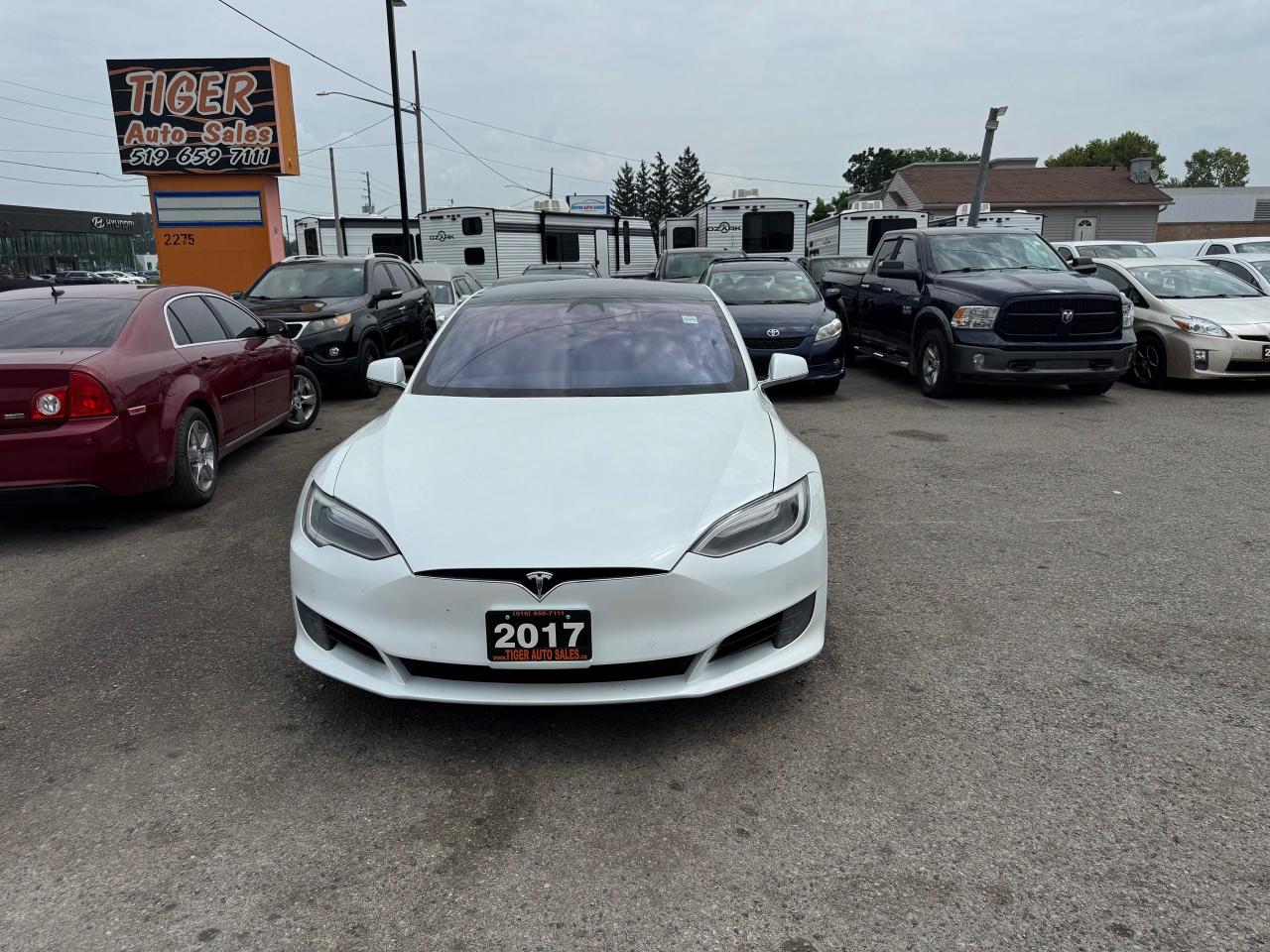 2017 Tesla Model S 75 - Photo #8