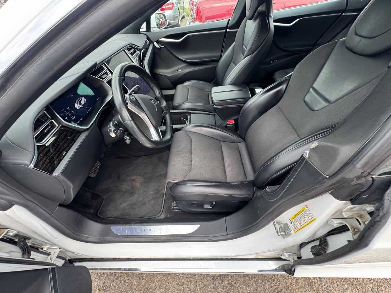 2017 Tesla Model S 75 - Photo #11