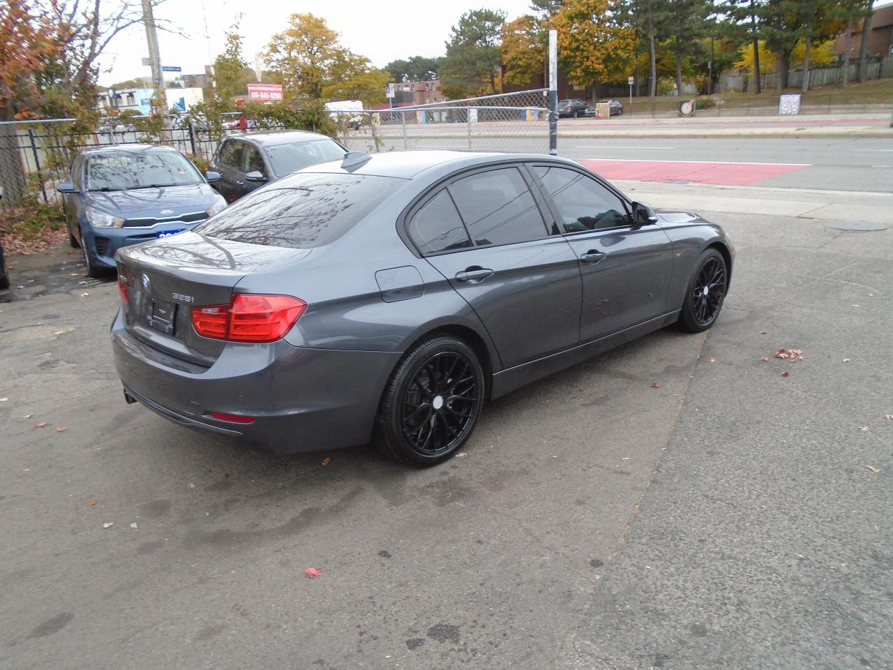 2013 BMW 3 Series 328 X DRIVE/ SPORT PACKAGE/ LOADED / AWD/ SUNROOF - Photo #5