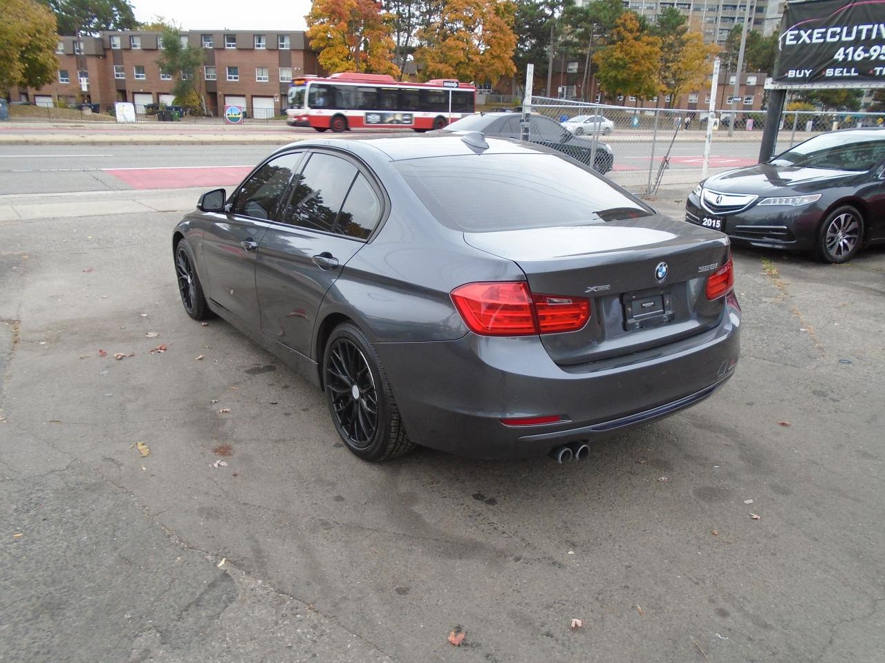 2013 BMW 3 Series 328 X DRIVE/ SPORT PACKAGE/ LOADED / AWD/ SUNROOF - Photo #7