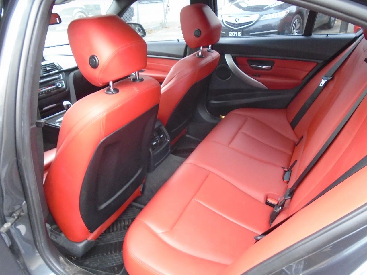 2013 BMW 3 Series 328 X DRIVE/ SPORT PACKAGE/ LOADED / AWD/ SUNROOF - Photo #12