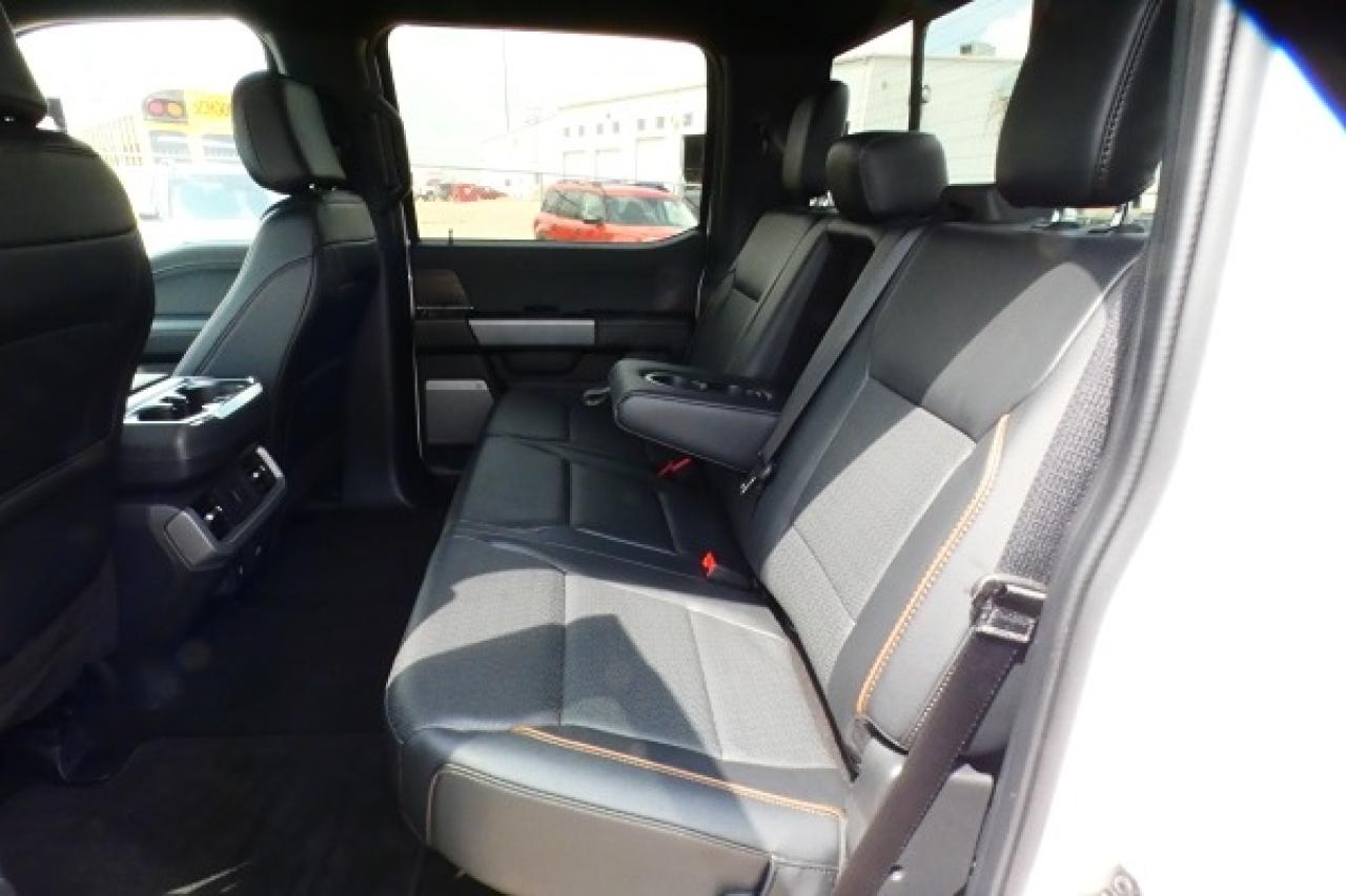 2024 Ford F-150 LARIAT w/H&C Leather, NAV, BUC - Photo #9