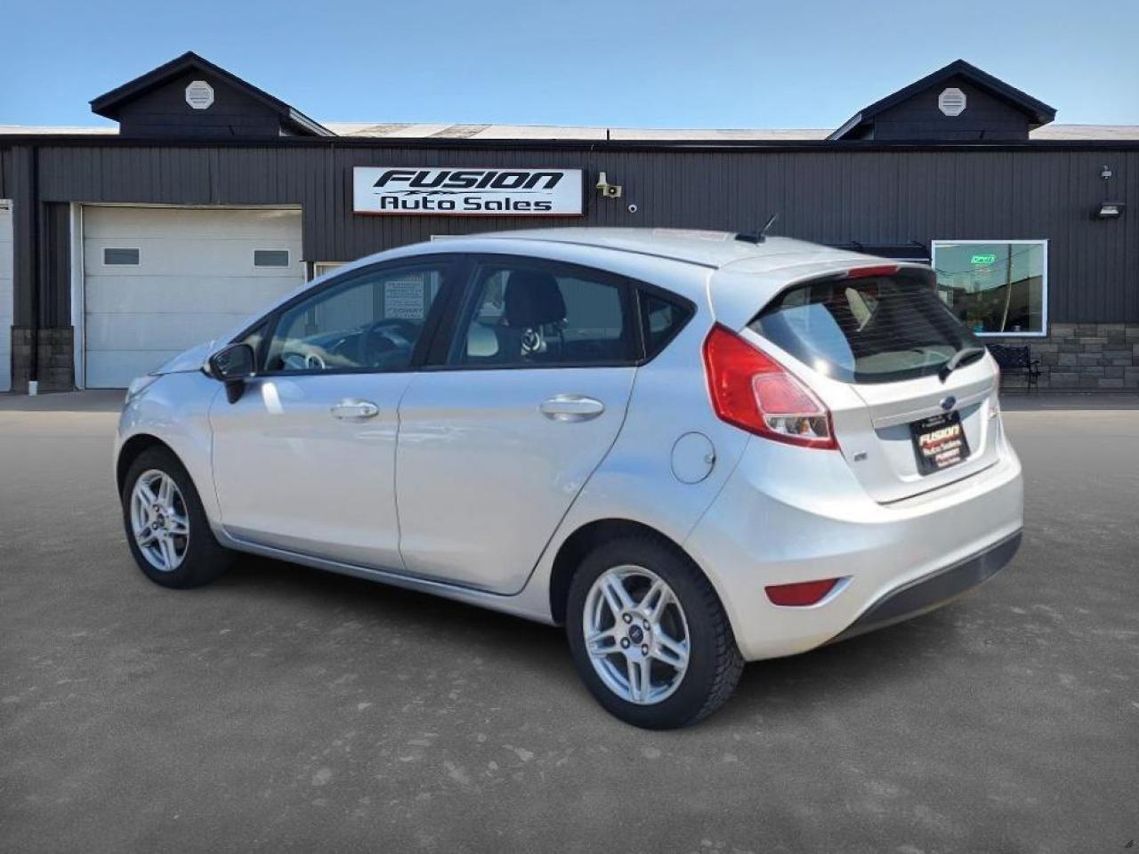 2019 Ford Fiesta SE - Photo #3
