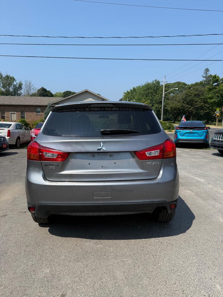 2015 Mitsubishi RVR SE - Photo #6