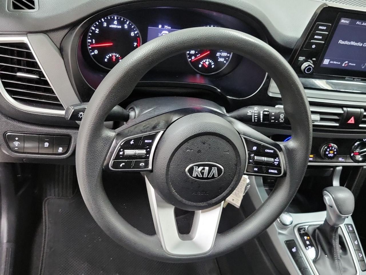 2021 Kia Seltos LX Photo