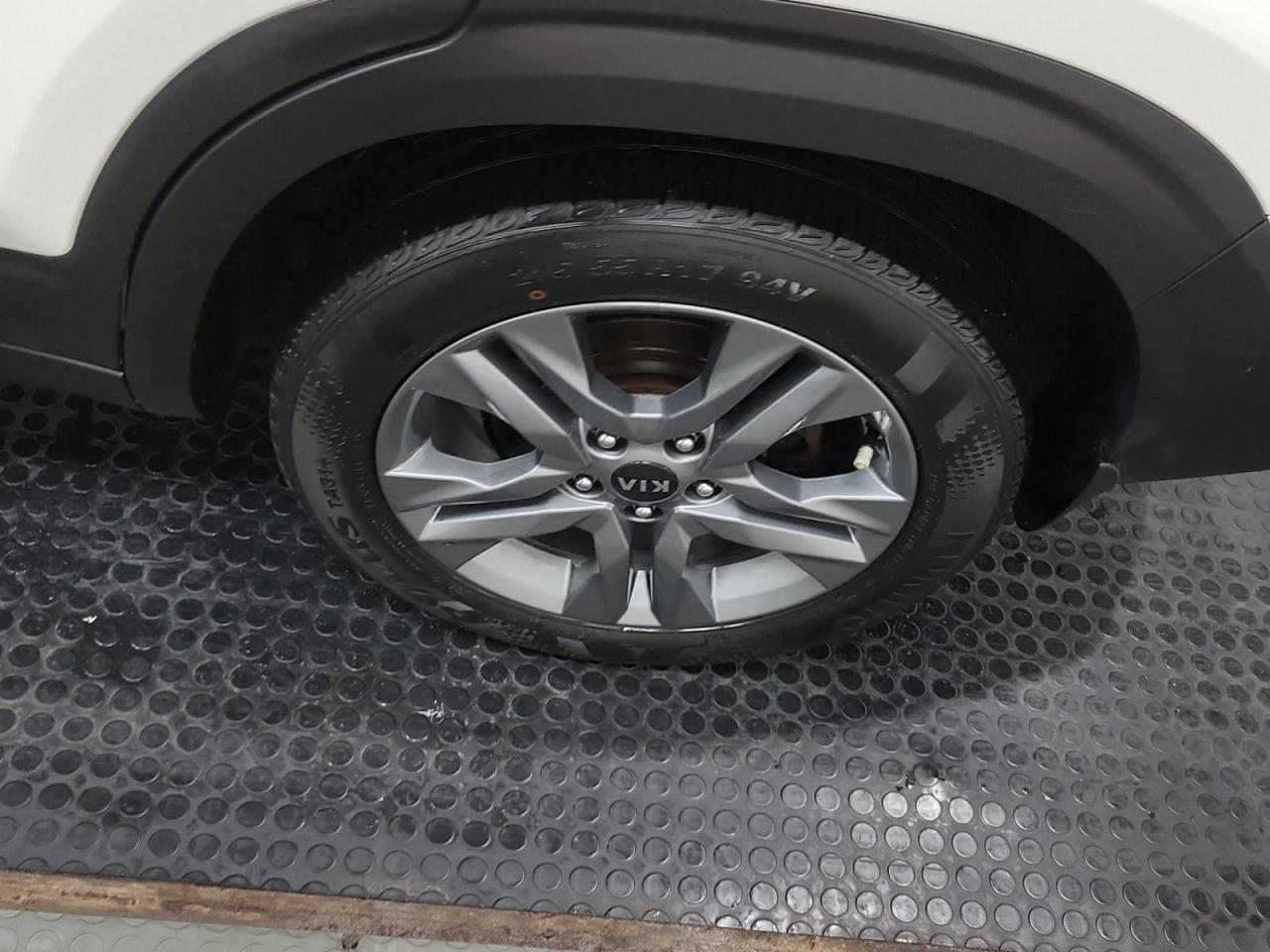 2021 Kia Seltos LX Photo